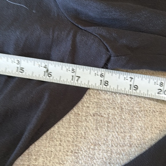 J. CREW DRAPERY PUFF LONG SLEEVE BUTTON UP JUMPSUIT SIZE 6 - Picture 16 of 16